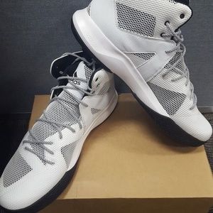 ADIDAS CRAZY BOUNCE BASKETBALL SHOE MEN'S 14.5, 15